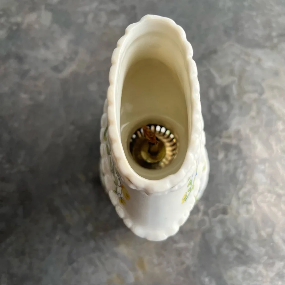 Oil Lamp Ceramic with Yellow Rose design